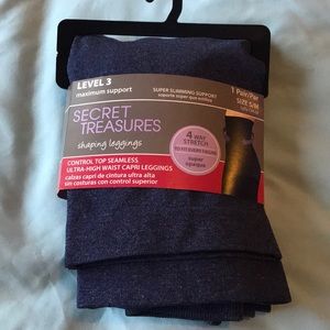 SECRET TREASURE LEVEL 3 Size S/M Shaping Leggings